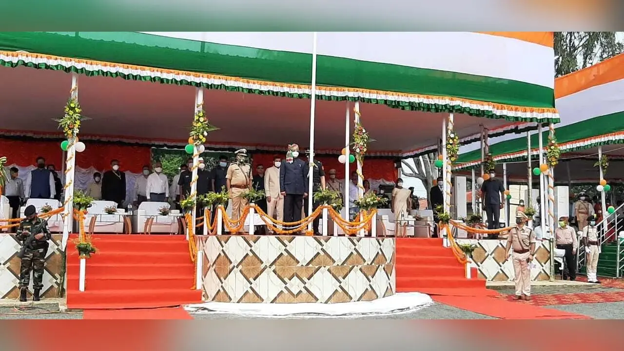 75th Independence Day : दुमका में ध्वजारोहण कर जनजातीय विश्वविद्यालय पर क्या बोले राज्यपाल Ramesh Bais