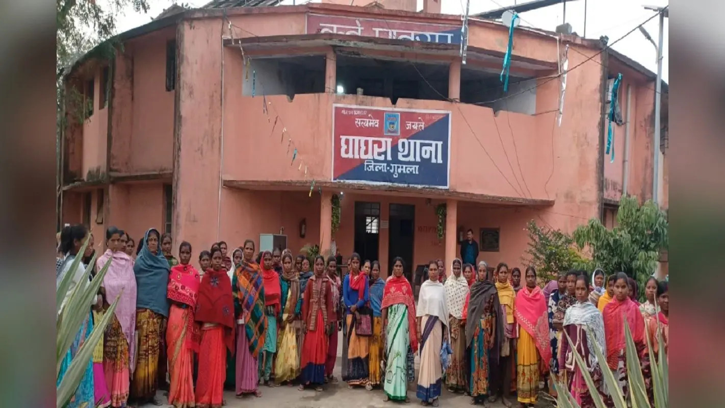 गुमला: आंगनबाड़ी सेविका चयन के दौरान वार्ड सदस्य व सहायिका के साथ मारपीट