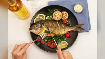 Health Benefits of Fish: मछली खाने के फायदे और नुकसान, डायटीशियन से जानिए