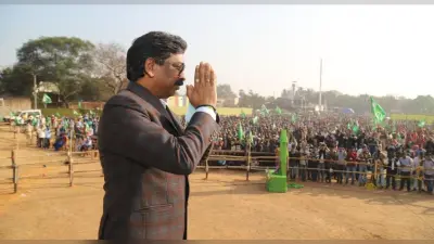 West Bengal Election 2021 Latest News : झामुमो ने पश्चिम बंगाल में फूंका चुनावी बिगुल, मुख्यमंत्री हेमंत सोरेन बोले- आदिवासियों को हक के लिए करना होगा संघर्ष