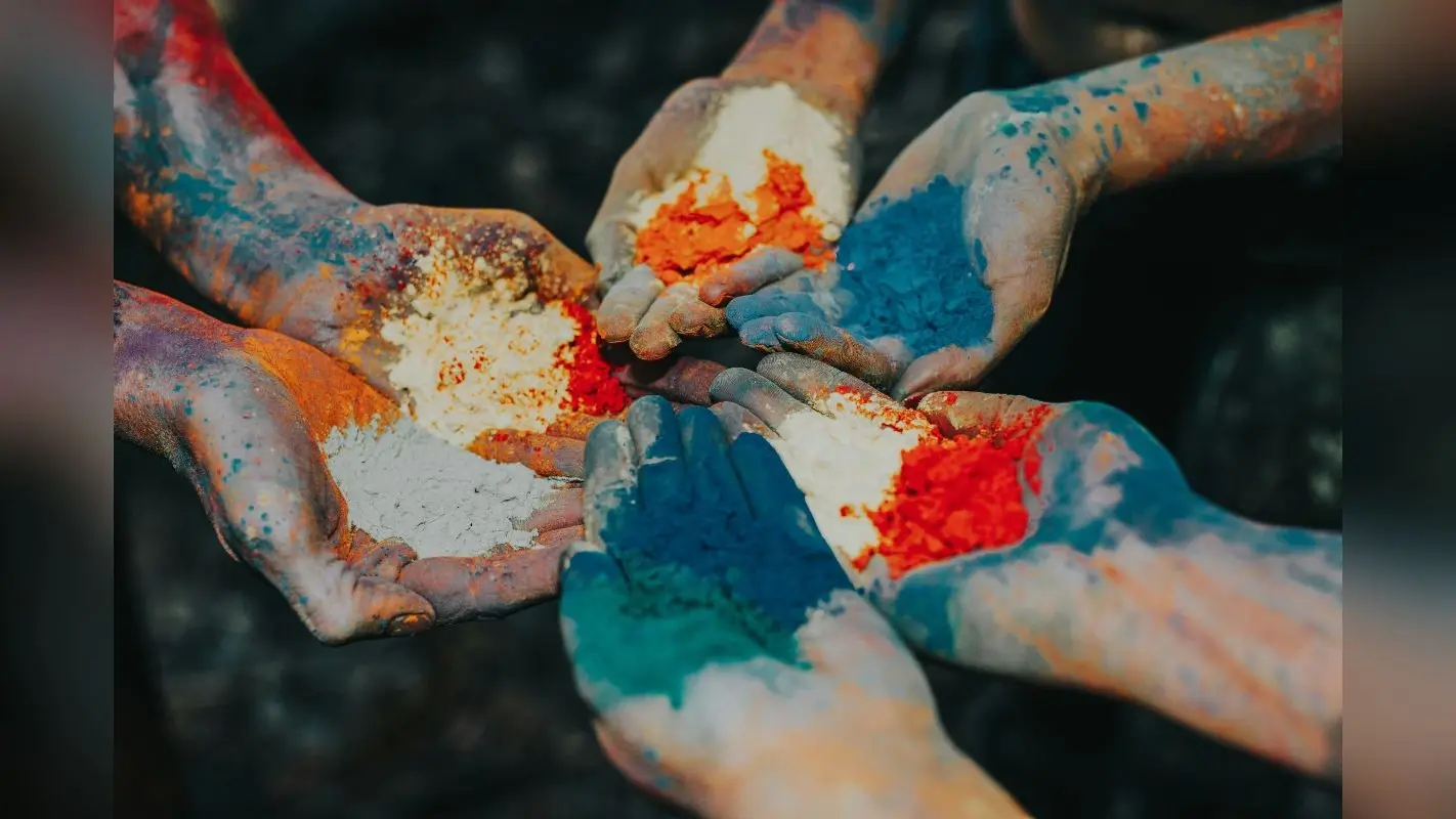 Holi 2024: होली कब है? रंगों के त्योहार के बारे में जानें हर बात