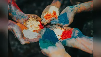 Holi 2024: होली कब है? रंगों के त्योहार के बारे में जानें हर बात