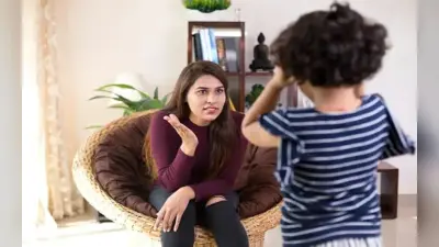बच्चे का हर गलती पर सजा देने की आदत बदलिए वरना भुगतना पड़ेगा नुकसान