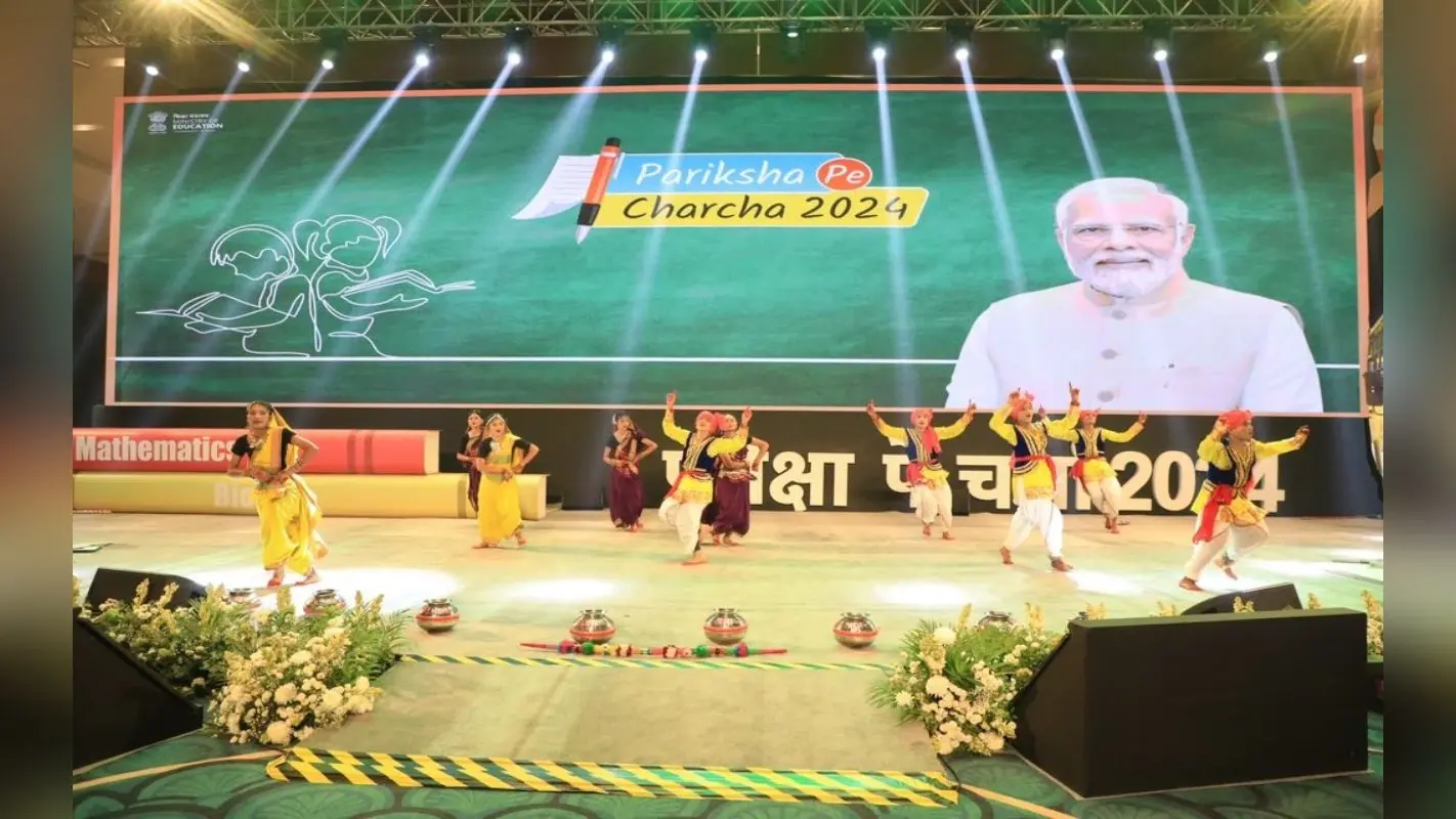 PM Modi Exam Tips: देश के भविष्य को पीएम मोदी ने दिए ये 10 टिप्स, पढ़ें परीक्षा पे चर्चा की महत्वपूर्ण बातें