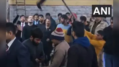 Watch: अचानक पहलवानों से मिलने पहुंचे राहुल गांधी, सीखे कई पैंतरे, जानें क्या हुई बात