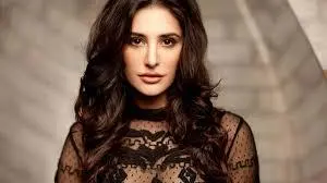 Nargis Fakhri ने ब्लैक ड्रेस में ढाया कहर, फैंस बोले- HOTTEST GIRL…