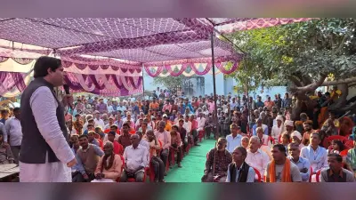 अपनी ही सरकार की लोन नीति के विरोध में उतरे BJP के MP वरुण गांधी, पीलीभीत लोकसभा क्षेत्र का कर रहे दौरा