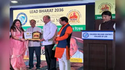 मुंबई में झारखंड स्थापना दिवस पर झारखंड रत्न से सम्मानित हुए पत्रकार नागेश्वर कुमार