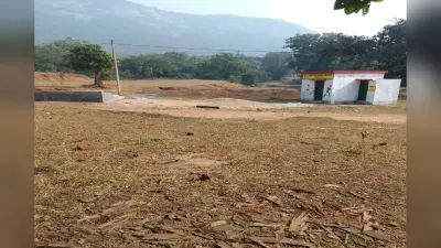 झारखंड: गांव में प्लेग्राउंड नहीं, खिलाड़ियों के लिए ड्रेसिंग रूम बनकर तैयार