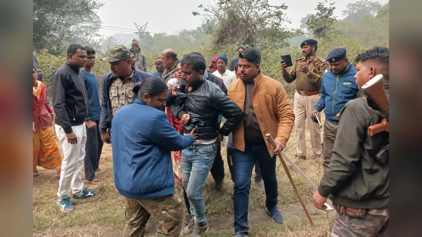 धनबाद : ग्रामीणों ने ओबी गिराने से रोका, पीओ पर जानलेवा हमला, पुलिस से नोक-झोंक