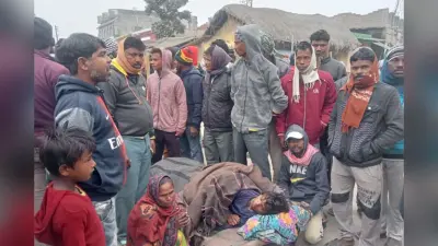 देवघर: करौं पुलिस पर किशोर की कमर तोड़ने का आरोप, विरोध में सड़क जाम