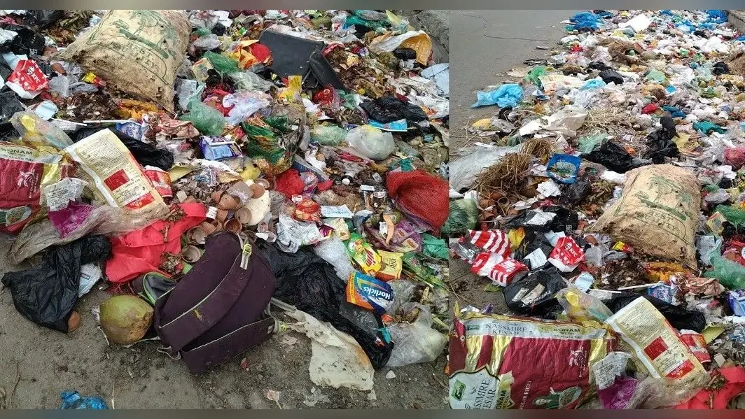 झारखंड : घरों से रोज नहीं उठ रहा कचरा, खुले में फेंकने को मजबूर हैं लोग