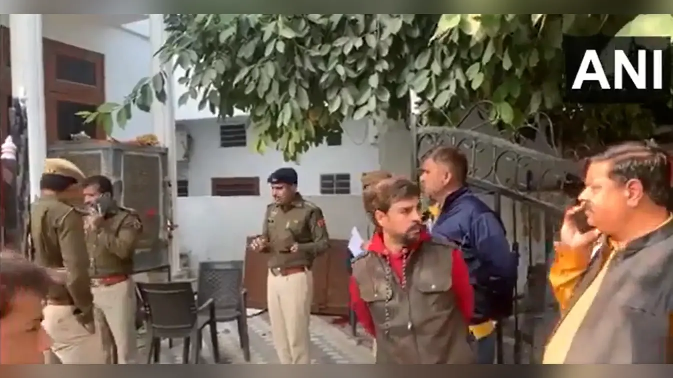 करणी सेना के राष्ट्रीय अध्यक्ष को बदमाशों ने गोलियों से भूना, गैंगस्टर रोहित गोदारा ने ली हत्या की जिम्मेदारी