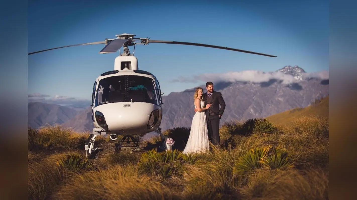 Helicopter For Marriage: शादी के लिए कैसे करें हेलीकॉप्टर बुक, जानें कितना देना होगा किराया
