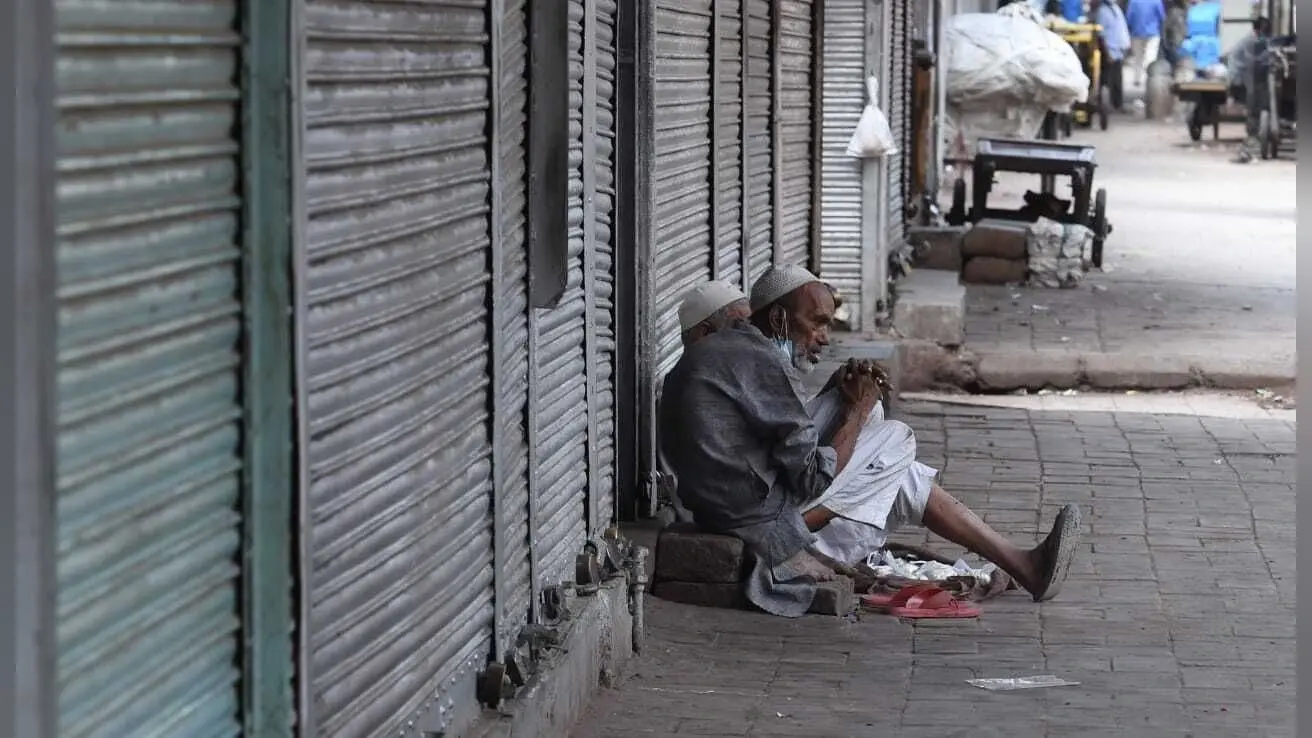 पश्चिम बंगाल में कोरोना के कहर को देख दोपहर के बाद बंद रहेंगी दुकानें और बाजार