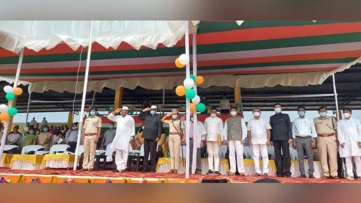 75th Independence Day : झारखंड में शान से लहरा तिरंगा, रोजगार पर क्या बोले वित्त मंत्री Rameshwar Oraon