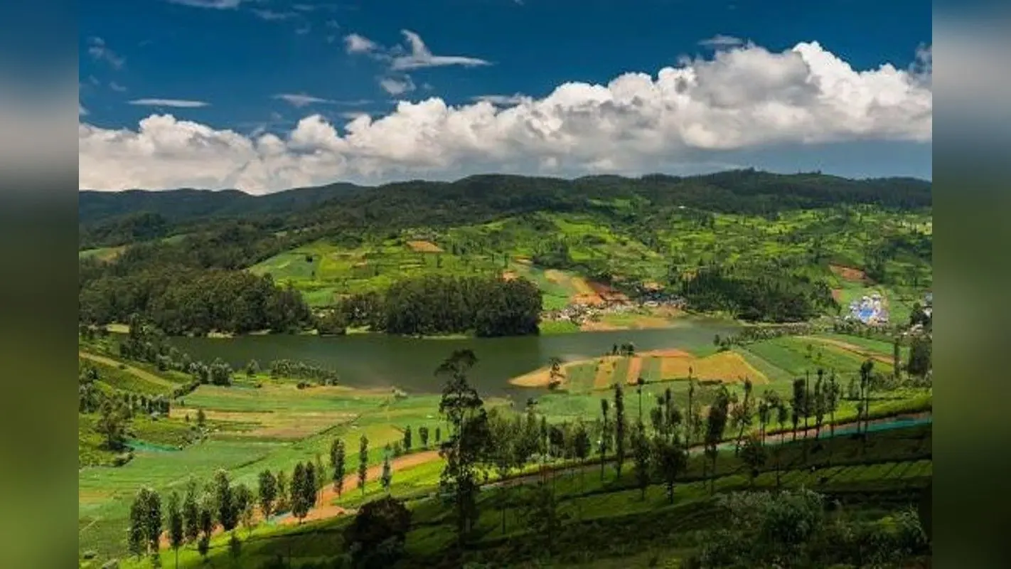 Tourist Places Of Ooty: ऊटी में घूमने के लिए ये हैं टॉप 5 पर्यटन स्थल, जल्द बना लें प्लान