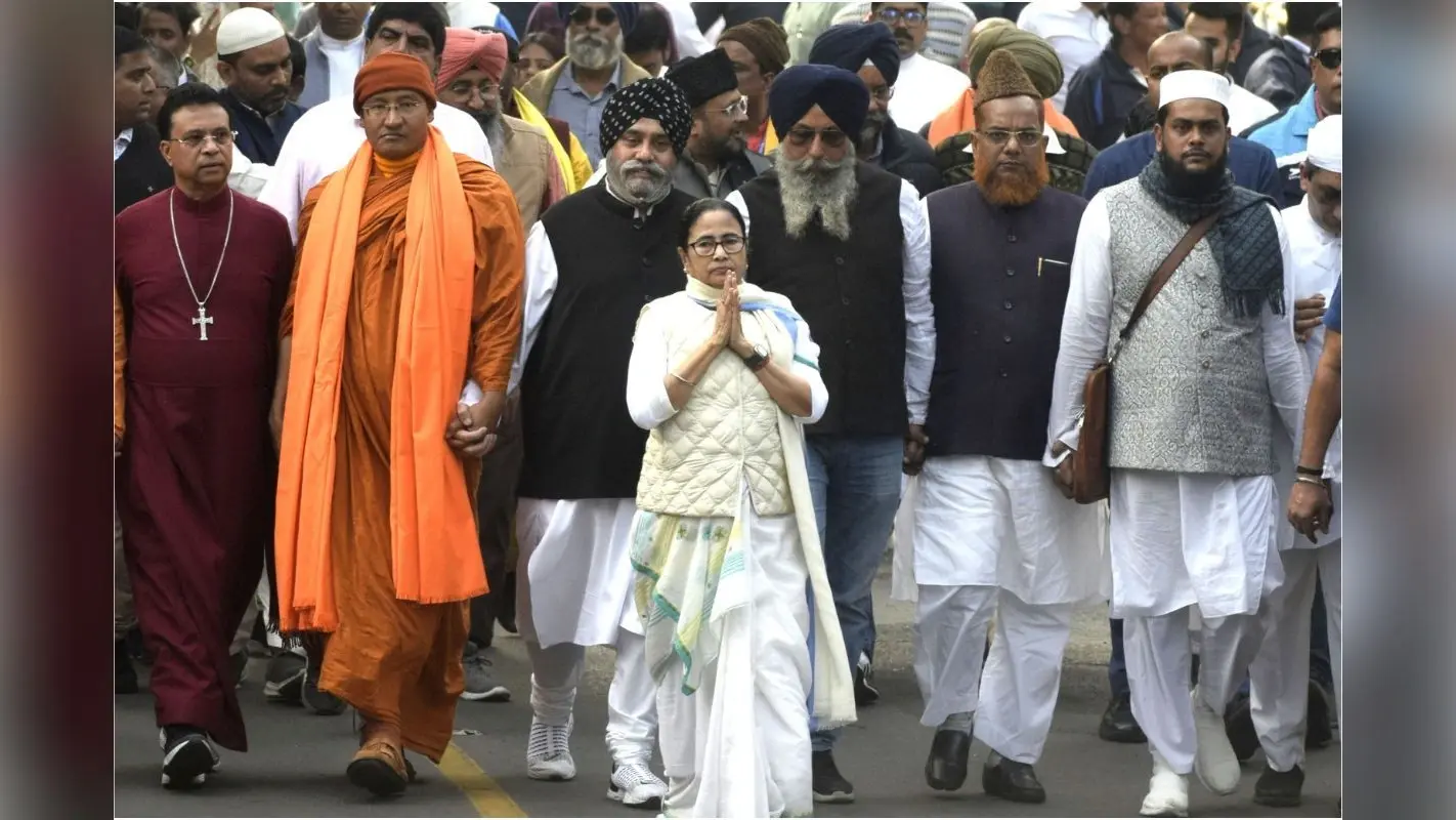 Mamata Banerjee : ममता बनर्जी ने संदेशखाली की महिलाओं की दुर्दशा पर जताया दु:ख, भाजपा पर ‘साजिश’ करने का लगाया आरोप