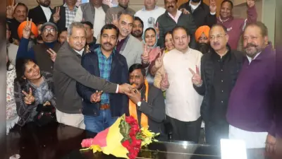 Chandigarh Mayor Election: SC में सुनवाई से पहले चंडीगढ़ के मेयर ने दिया इस्तीफा, AAP के तीन पार्षद BJP में शामिल