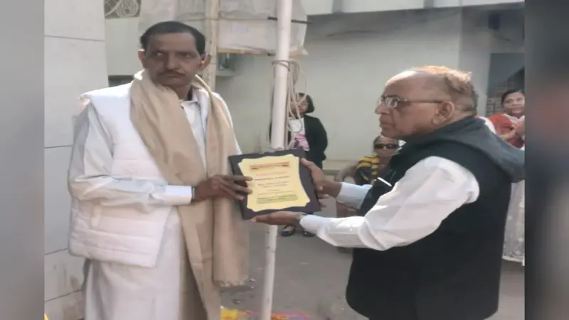 रांची के बहावलपुरी पंजाबी सोसाइटी ने समाज के हीरो को किया सम्मानित