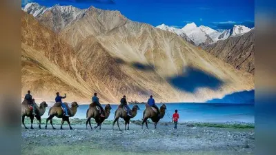 Leh Ladakh Famous Places: लेह लद्दाख जाने का सही समय क्या है? जब भी जाएं यहां जरूर करें विजिट