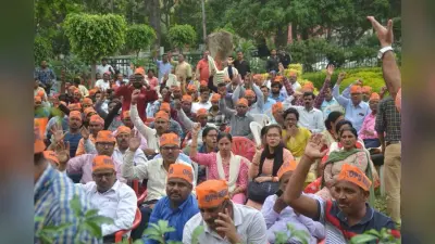पुरानी पेंशन के लिये सड़क पर उतरे केंद्रीय व राज्य कर्मचारी, सभी जिला मुख्यालयों पर प्रदर्शन
