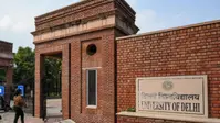 4 साल के ग्रेजुएशन के बाद सीधे PhD? DU में एडमिशन शुरू, 7.5 CGPA वाले स्टूडेंट्स ध्यान दें