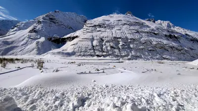 झील जमकर बदली ठोस बर्फ में, तापमान 0 से 25 डिग्री नीचे, जानें देश में कहां कहर बरपा रहा है मौसम