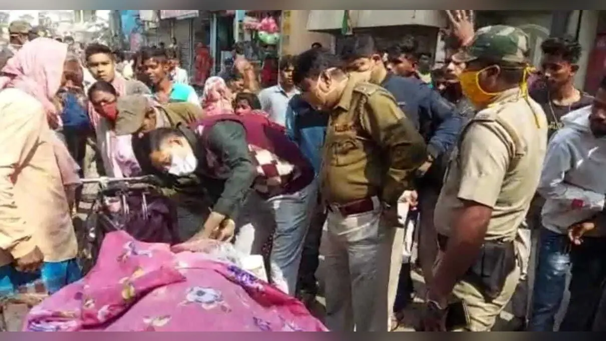 बर्दवान शहर में प्रोफेसर की हत्या? पत्नी फरार, जांच में जुटी पुलिस
