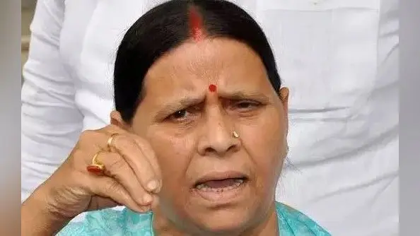 राबड़ी आवास पहुंची इडी की टीम, खबर सुनते भड़क गए आरजेडी प्रवक्ता, कहा फर्जी खबर है
