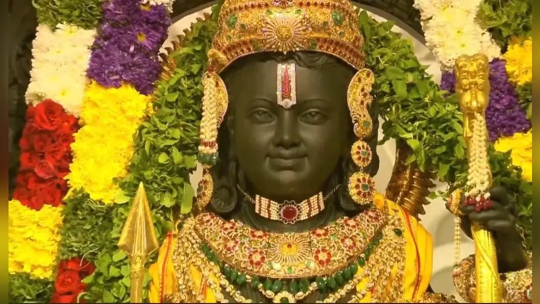 Ayodhya Ram Mandir : रामलला के अब तक 18 लाख श्रद्धालुओं ने किए दर्शन, संडे को इतने लोग पहुंचे आशीर्वाद लेने
