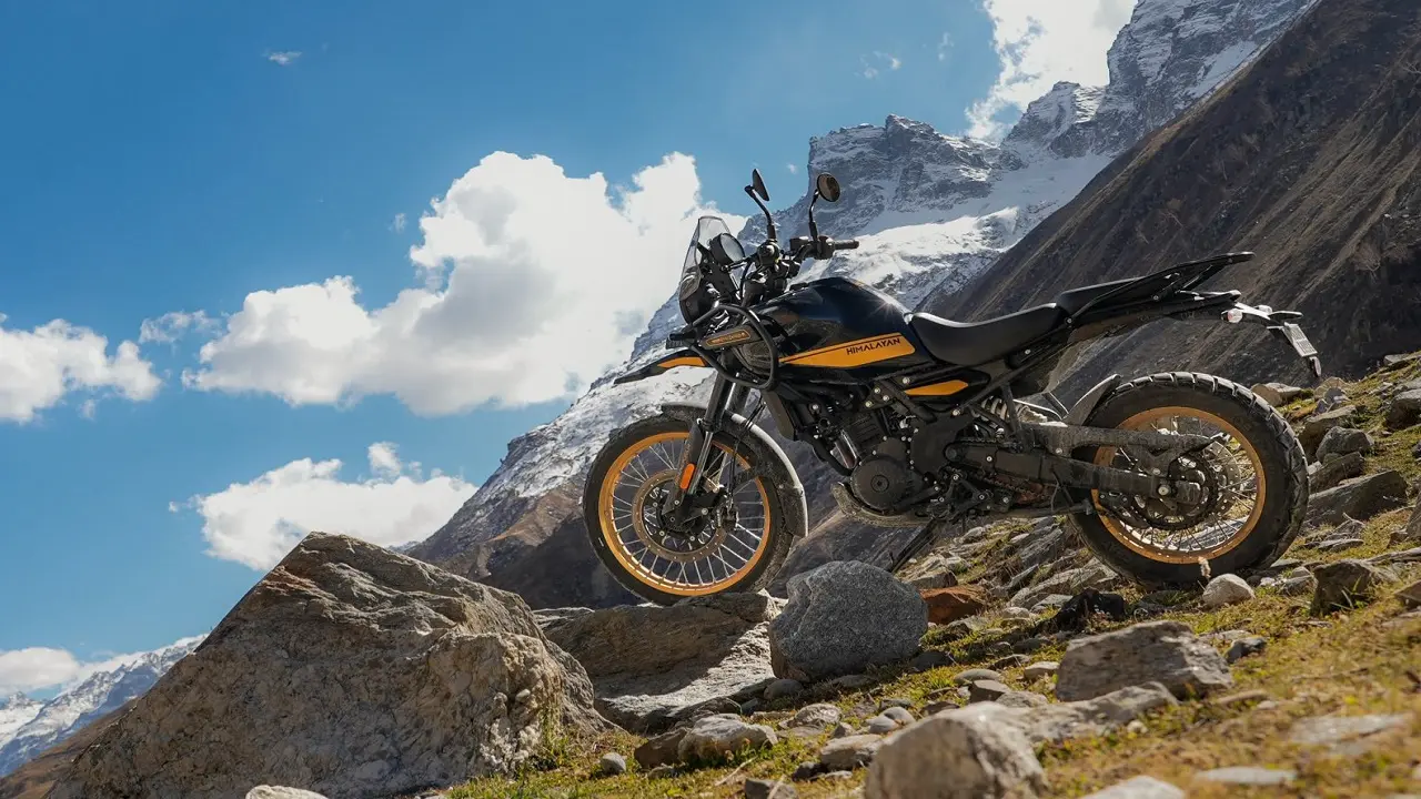Himalayan 450 रोड किंग रॉयल एनफील्ड की है एडवेंचर टूरर बाइक, यहां देखें एक्सेसरीज प्राइस