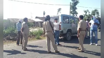 लॉकडाउन का पालन करने की बात कहने पर बाइक सवार युवकों ने बीडीओ पर तान दी पिस्तौल