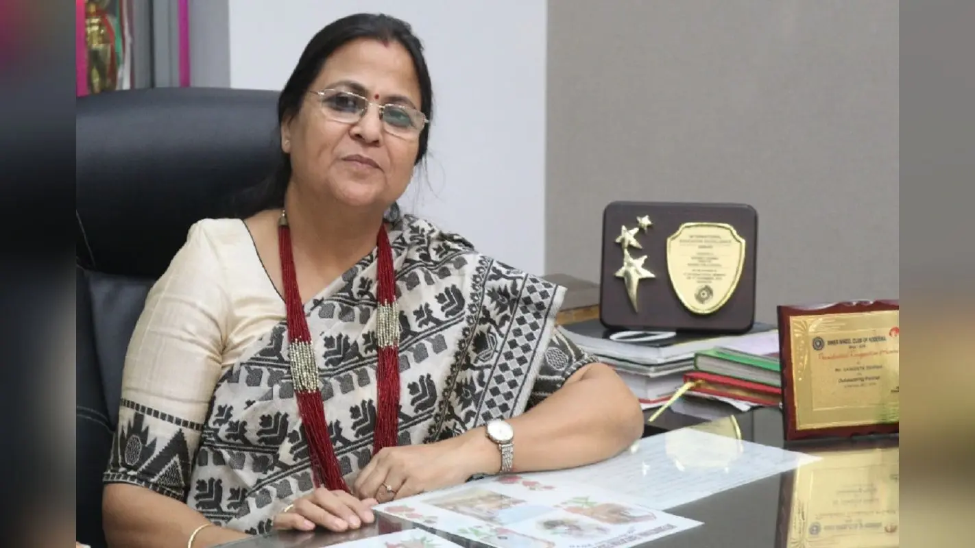 कोडरमा : घूंघट में रहने की थी मजबूरी, आज मिसाल बनी संगीता