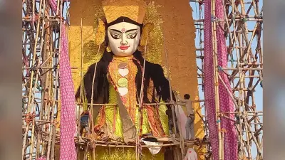 पश्चिम बंगाल : दुर्गापुर में 51 फुट की मां सरस्वती की प्रतिमा बनी आकर्षण का केन्द्र
