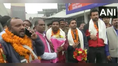 उत्तराकाशी सुरंग हादसा: पटना पहुंचे 5 श्रमिकों का श्रम मंत्री ने किया स्वागत, पलायन के मुद्दे पर BJP को घेरा