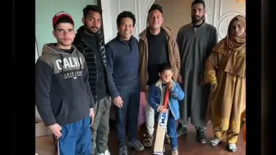 Sachin Tendulkar ने कश्मीर में दिव्यांग क्रिकेटर आमिर हुसैन से की मुलाकात, भावुक हुआ खिलाड़ी, देखें वीडियो