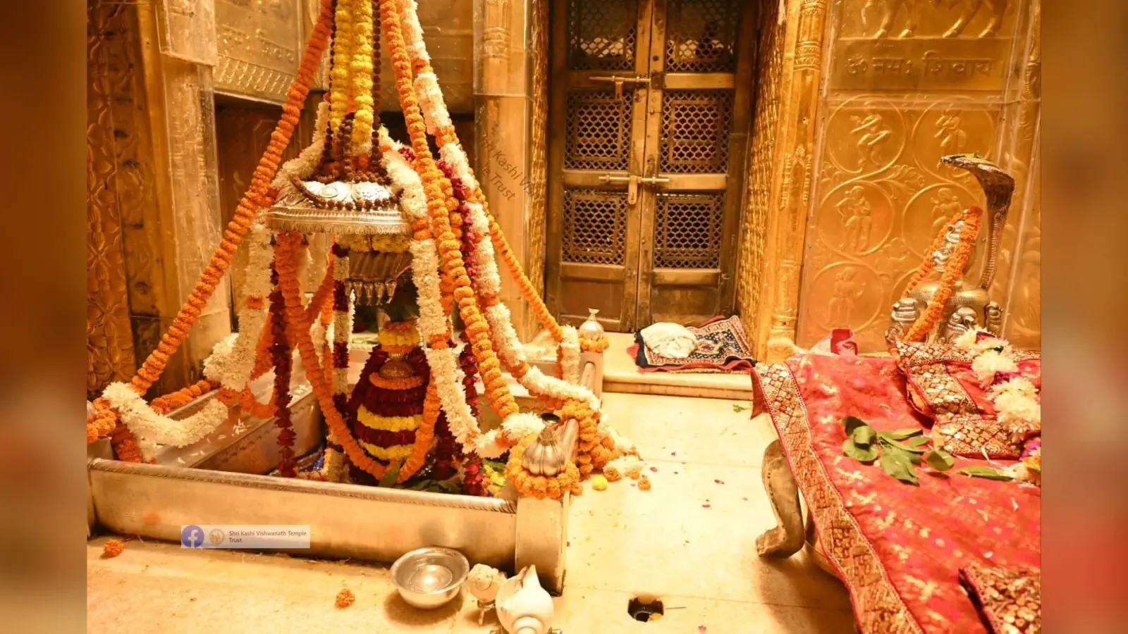 Sawan 2024: सावन के सोमवार को बंद रहेंगे वाराणसी के निजी स्कूल, काशी विश्वनाथ मंदिर में भीड़ के कारण लिया फैसला