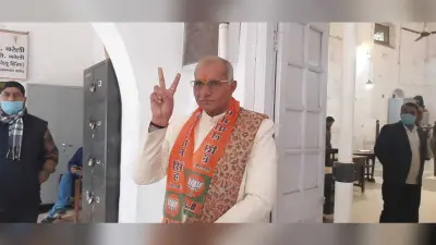 बरेली से धर्मपाल सिंह और डॉ.अरुण सक्सेना ने लगाई जीत की हैट्रिक, मंत्री पद के रेस में भी आगे