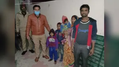 Varanasi News: बनारस में दिखा खाकी का मानवीय चेहरा, पुलिस ने बिछड़े भाई बहनों को माँ से मिलाया