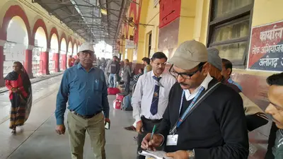 Indian Railway : दो दिन की चेकिंग में बिना टिकट पकड़े गये 1000 से अधिक रेलयात्री, जुर्माना में 6 लाख वसूले