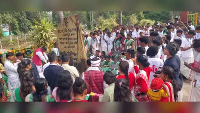 खरसावां गोलीकांड : शहीद बेदी पर पहुंचने वाले पहले राज्यपाल बने सीपी राधाकृष्णन, अर्जुन मुंडा भी रहे मौजूद