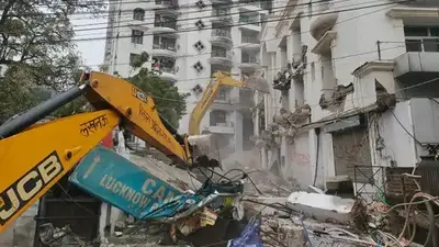 माफिया मुख्तार के करीबी बिल्डर के अस्पताल पर चला बुलडोजर, पार्क की जमीन पर हुआ है निर्माण
