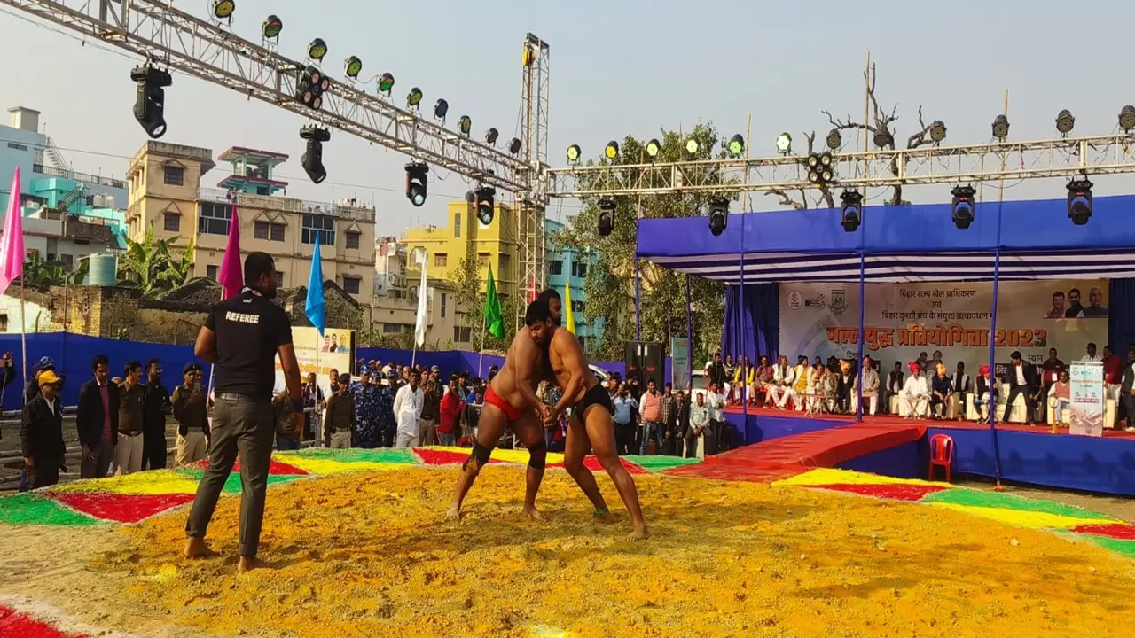 Sonpur Mela 2023: मल्ल युद्ध में पहलवान ने जीता चांदी का गदा, जानिए इस कला का महाभारत काल से जुड़ा इतिहास