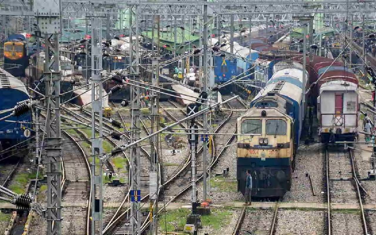 बिहार: सफर में लोगों को होगी आसानी, जानिए ट्रेनों की कोच संरचना में बदलाव को लेकर रेलवे का आदेश