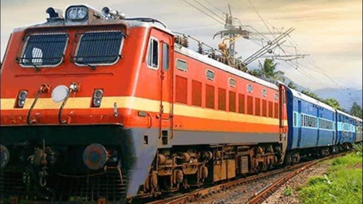 Indian Railways: सावन में बिना लहसुन-प्याज का खाना होगा उपलब्ध…