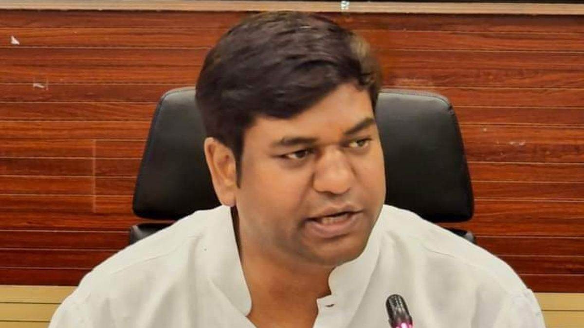मुकेश सहनी की पार्टी को मिला नया चुनाव चिन्ह, लेडीज पर्स के सिंबल पर चुनाव लड़ेगी VIP