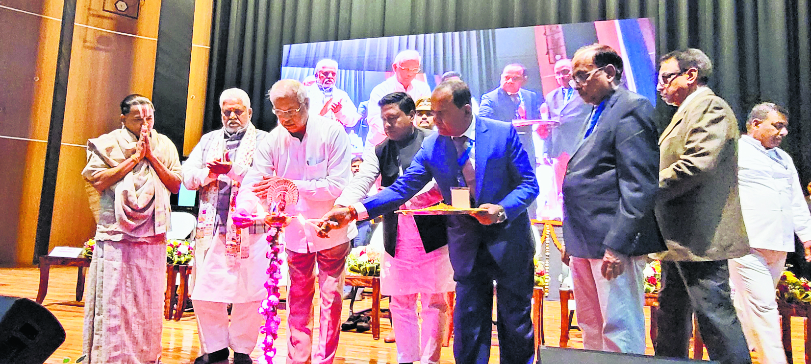 भारत सोने की चिड़ियां नहीं, सोने का शेर बनेगा.., सेंट्रल बिहार चैंबर ऑफ कॉमर्स के कार्यक्रम में बोले राज्यपाल
