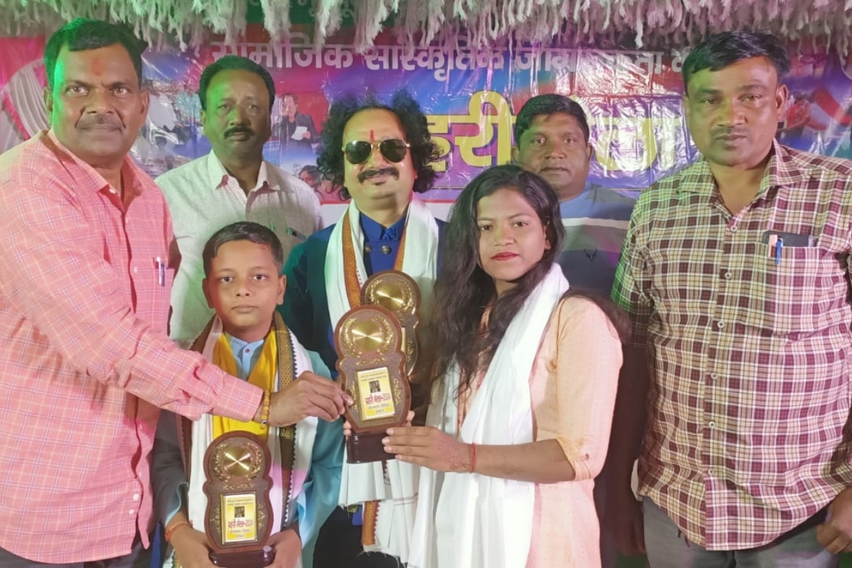 बोकारो : खैराचातर में सात दिवसीय प्रहरी मेला-2024 का हुआ शानदार आगाज, बॉलीवुड से लेकर झारखंड बंगाल के कलाकारों ने दिखाया जलवा