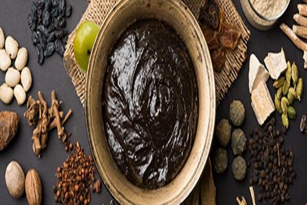 Honey and Sitopaladi Churna